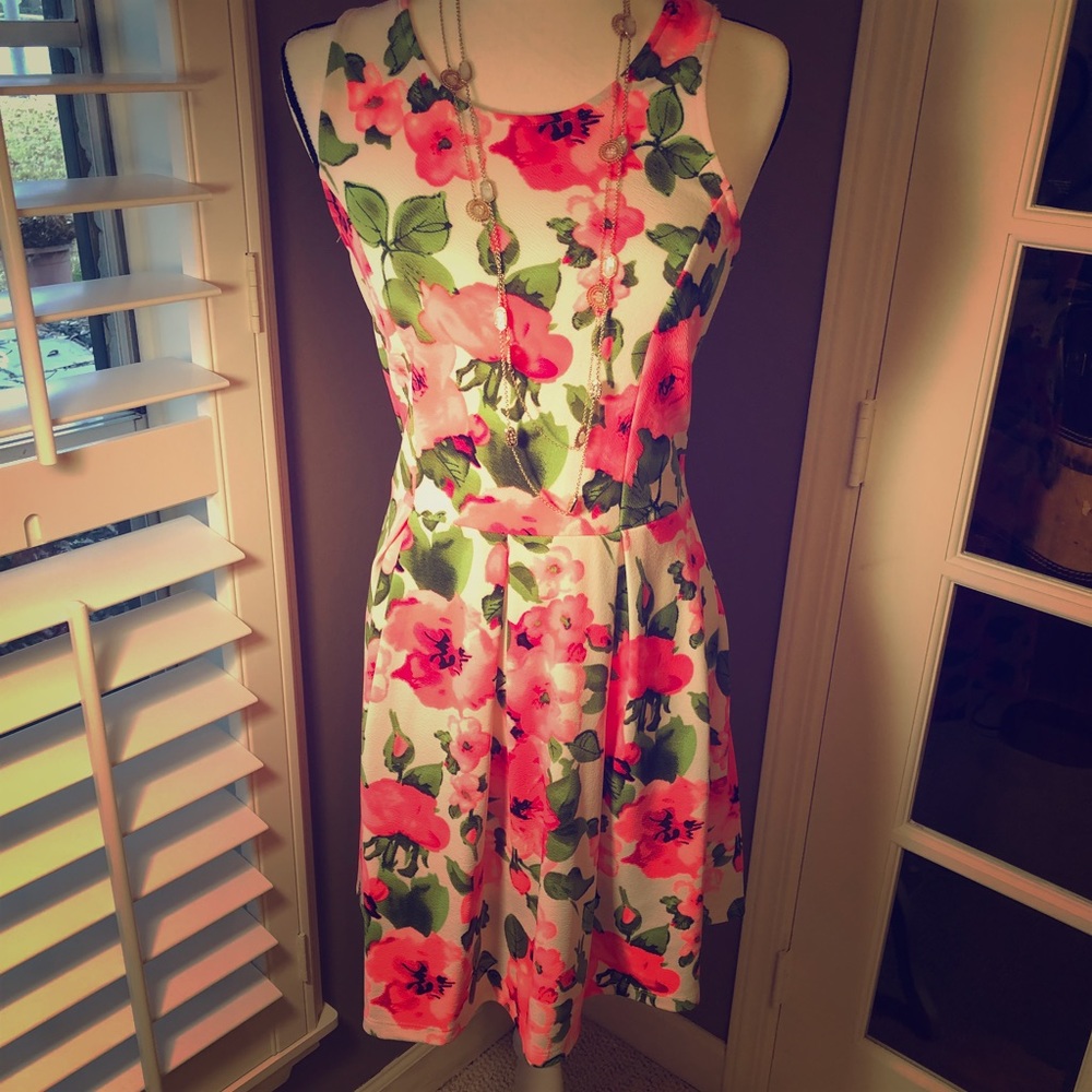 🌞🌻Beautiful Sundress🌻🌞